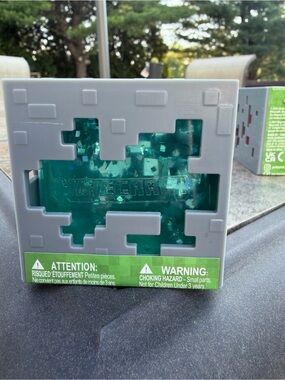 Minecraft Teal Glitter Cube